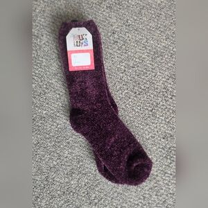 Muk Luks Plush Purple Womens Socks